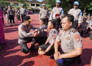Jelang Hari Bhayangkara ke-80, Kapolda Sultra Pimpin Upacara Kenaikan Pangkat 827 Personel