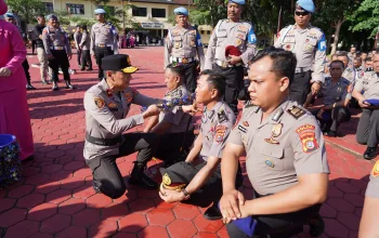 Jelang Hari Bhayangkara ke-80, Kapolda Sultra Pimpin Upacara Kenaikan Pangkat 827 Personel
