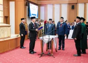 Gubernur Lantik 26 Pejabat Lingkup Pemprov Sultra, Tegaskan Penguatan Merit Sistem dan Kinerja ASN