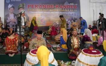 Hadiri Pesta Adat Pekande-Kandea HUT ke-12 Buton Tengah, Gubernur Sultra Ajak Lestarikan Budaya dan Perkuat Kolaborasi Pembangunan 4 FB IMG 1784874573794