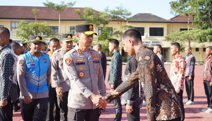 Kapolda Sultra Lepas 95 Casis Bintara dan Tamtama Polri, Tekankan Integritas dan Semangat Pengabdian