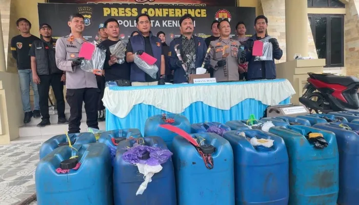 Ibu Rumah Tangga di Kendari Diduga Timbun 448 Liter Solar Subsidi untuk Dijual Kembali