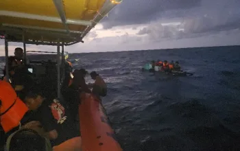 KM Cahaya Fitra 03 Bocor di Perairan Labengki, 11 Nelayan Berhasil Dievakuasi Basarnas 5 IMG 20260725 WA0008